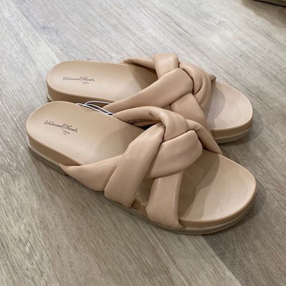 NEW Women’s Universal Thread Cosette Sandals - Picture 1 of 3